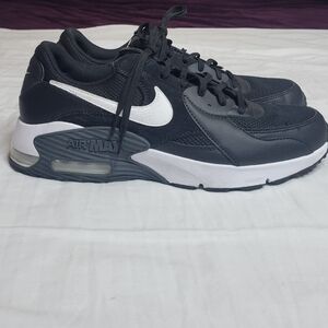 Nike air max excee
